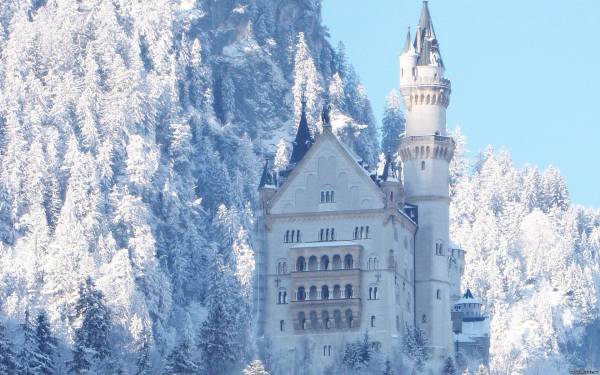 Замок Нойшванштайн зимой, Бавария. Обои 1920х1200